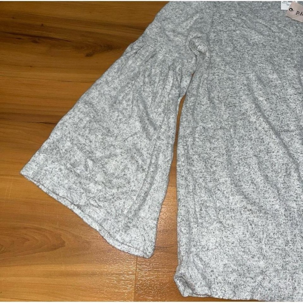Womens Nwt Philosophy Gray Bell Sleeves Shirt Sweater - Picture 5 of 5